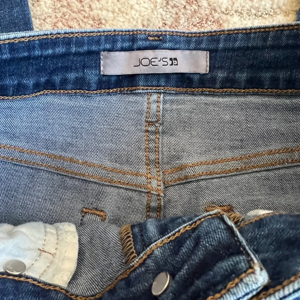 Joe's Jeans High‎ Rise Straight Crop Medium Wash Raw Hem Denim W26